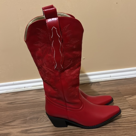 CowGirl Boots - Picture 2 of 4